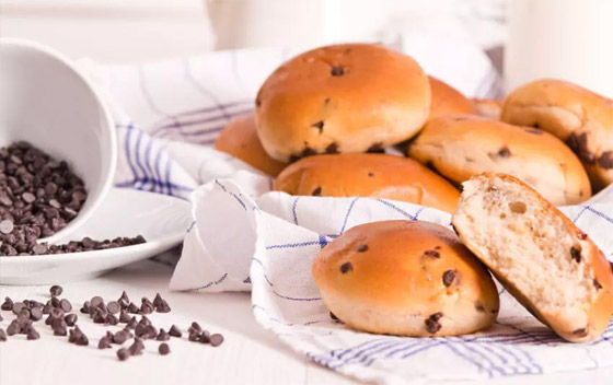 إليكم طريقة تحضير خبز بحبيبات الشوكولاتة.. مميز وطيب صورة رقم 8