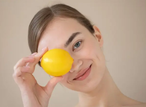 يحارب الشيخوخة ويحسن الهضم.. أضف هذا المكون إلى ماء الليمون صورة رقم 4