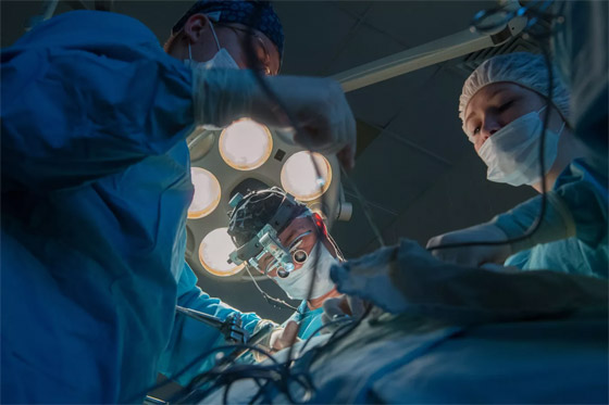 بعملية جراحية استثنائية.. أطباء روس ينقذون حياة مريض توقف قلبه 25 مرة صورة رقم 1 بعملية جراحية استثنائية.. أطباء روس ينقذون حياة مريض توقف قلبه 25 مرة صورة رقم 1