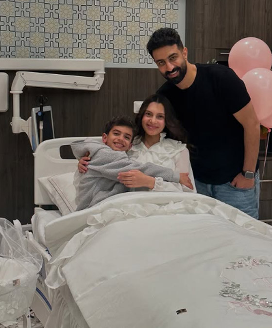 بعد يومين من ولادتها، كارمن سلمان تكشف مفاجاة إنجابها توأم بنات: تاليا وتمارا صورة رقم 3