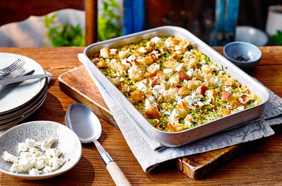 إليكم طريقة تحضير أورزوتو بالنقانق.. وجبة لجميع أفراد العائلة صورة رقم 3