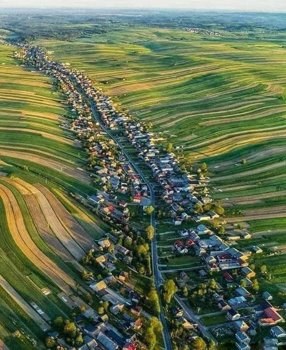 سولوشوا البولندية.. حيث يعيش 6 آلاف شخص في شارع واحد (صور) صورة رقم 7