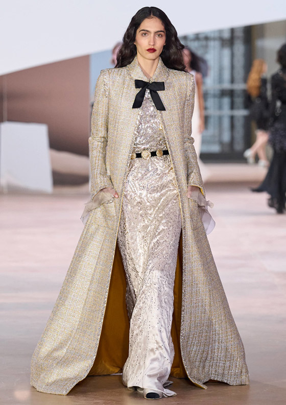 صورة رقم 2 - عبايات وقفاطين بتوقيع دور عالمية ستعزز أناقتك في رمضان 2025 صورة رقم 2 - عبايات وقفاطين بتوقيع دور عالمية ستعزز أناقتك في رمضان 2025