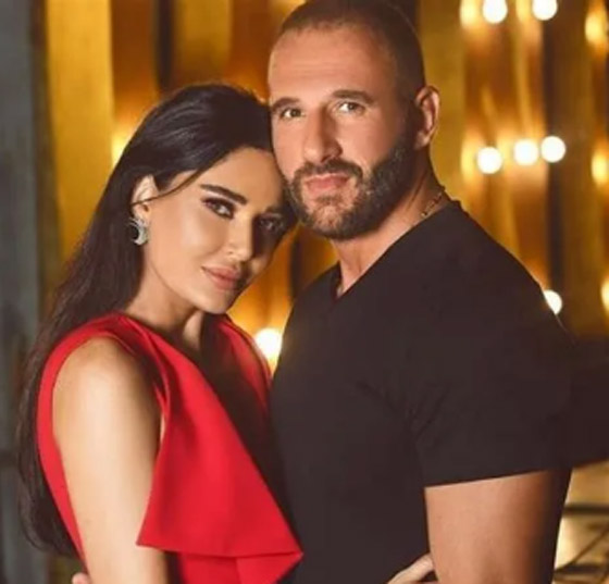 سيرين عبدالنور تطهو ملوخية في مطبخها وتصوّر حلقة خاصّة مع زوجها صورة رقم 2