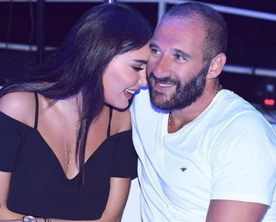 سيرين عبدالنور تطهو ملوخية في مطبخها وتصوّر حلقة خاصّة مع زوجها صورة رقم 7