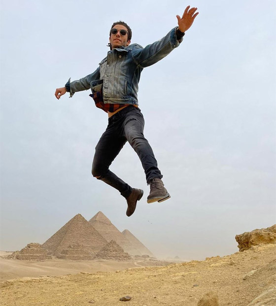 أبرز 9 نجوم عالميين زاروا الأهرامات وانبهروا بها.. صورة رقم 6