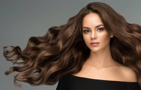 صورة رقم 7 - أفضل وصفة لتكثيف الشعر الخفيف وملء الفراغات من 5 مكونات طبيعية صورة رقم 7 - أفضل وصفة لتكثيف الشعر الخفيف وملء الفراغات من 5 مكونات طبيعية