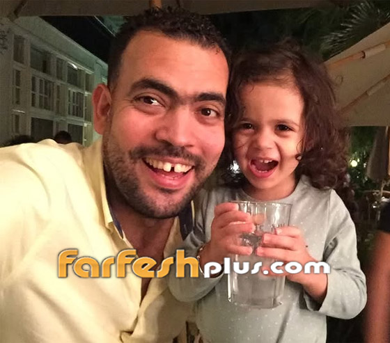 فنان مصري شهير يلجأ للذكاء الاصطناعي ويجتمع مع طفلته بعد منعه من رؤيتها! صور مؤثرة.. صورة رقم 5