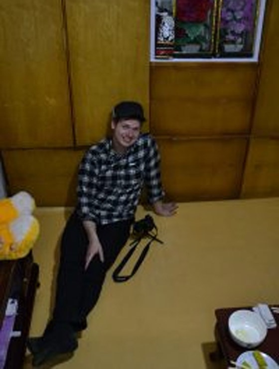 أمريكي يشتري جواز سفر جديد بآلاف الدولارات ليزور كوريا الشمالية صورة رقم 7