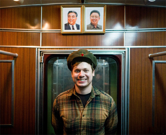 أمريكي يشتري جواز سفر جديد بآلاف الدولارات ليزور كوريا الشمالية صورة رقم 3