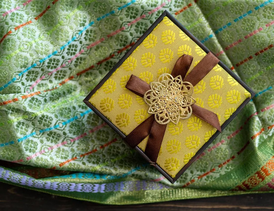 صورة رقم 1 - فن إتيكيت تقديم الهدايا في شهر رمضان لترك انطباعات لا تُنسى..! صورة رقم 1 - فن إتيكيت تقديم الهدايا في شهر رمضان لترك انطباعات لا تُنسى..!