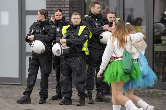 إليكم الصور الأكثر إثارة لأحداث العالم في آخر أسبوع من شتاء 2025 صورة رقم 6 إليكم الصور الأكثر إثارة لأحداث العالم في آخر أسبوع من شتاء 2025 صورة رقم 6