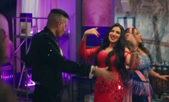 ‏مسلسلات رمضان 2025 : مي عمر تقع بفخ محمد الشرنوبي.. مفاجآت حلقة 3 من مسلسل إش إش صورة رقم 4