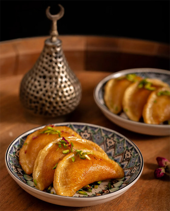 صورة رقم 3 - إليكم وصفة عجينة قطايف رمضان على الطريقة الأصلية صورة رقم 3 - إليكم وصفة عجينة قطايف رمضان على الطريقة الأصلية