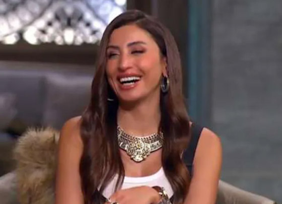 دينا الشربيني تكشف مصير علاقة حبّها وسر ارتباطها بأنس بوخش صورة رقم 5