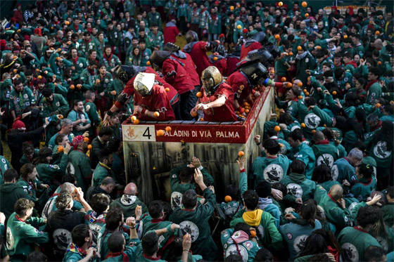 إليكم الصور الأكثر إثارة لأبرز أحداث العالم خلال الأسبوع صورة رقم 14 إليكم الصور الأكثر إثارة لأبرز أحداث العالم خلال الأسبوع صورة رقم 14