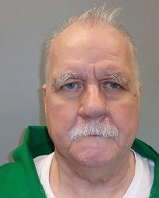 رفضَ الحقنة.. إعدام سجين أمريكي بإطلاق النار لأول مرة منذ 15 عاما صورة رقم 4 رفضَ الحقنة.. إعدام سجين أمريكي بإطلاق النار لأول مرة منذ 15 عاما صورة رقم 4