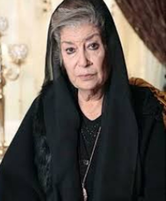 منى واصف تلتقي بابنها الذي غادر سوريا قبل 20 عاماً لمعارضته النظام صورة رقم 6