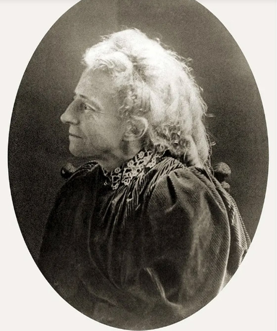 ألغت فصل الذكور عن الإناث.. قصة امرأة أطلقت ثورة تعليمية صورة رقم 4