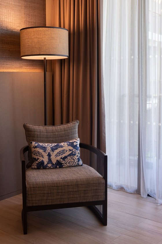 اللون البني الدافئ يغمر منزلكم بالدفء خلال عام 2025 صورة رقم 2