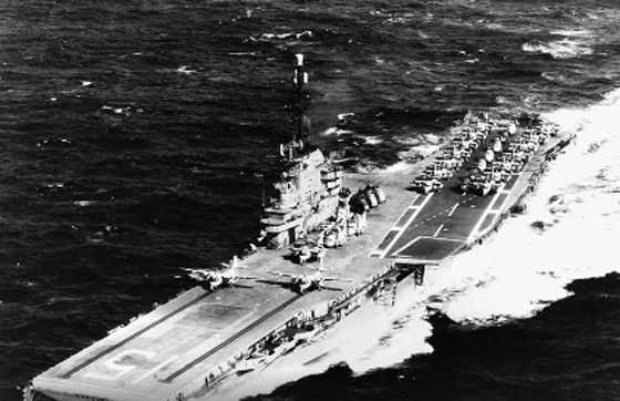 قبل 80 سنة.. استهدفت اليابان إحدى أهم حاملات الطائرات الأميركية صورة رقم 1