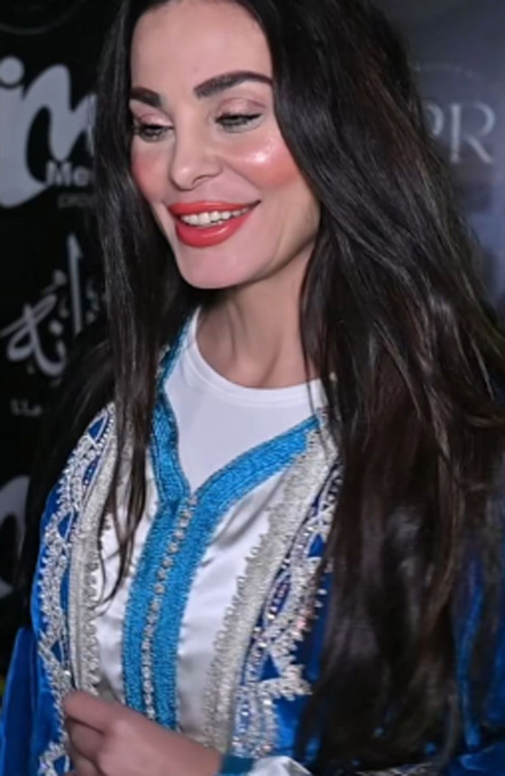 دومينيك حوراني تفجّر مفاجأة وتعلن إسلامها: اقتنعت بالدين الإسلامي والقرآن والحمد لله.. صورة رقم 3