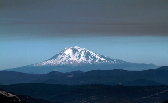 حالة استنفار تحسبا لثوران بركان مدمر في أمريكا..! صورة رقم 2