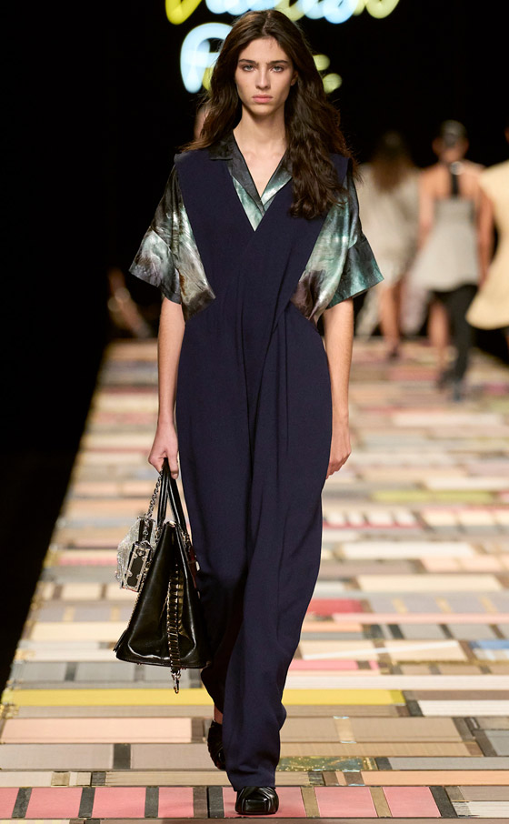 الجمبسوت المحتشم: لإطلالة أنيقة وعملية في رمضان (صور) صورة رقم 1