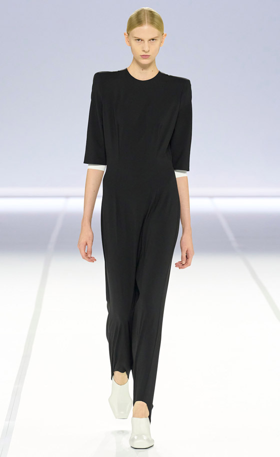 الجمبسوت المحتشم: لإطلالة أنيقة وعملية في رمضان (صور) صورة رقم 2