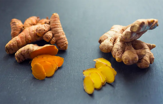 6 فوائد صحية لتناول شاي الزنجبيل والكركم يوميا.. أبرزها لسكر الدم صورة رقم 2