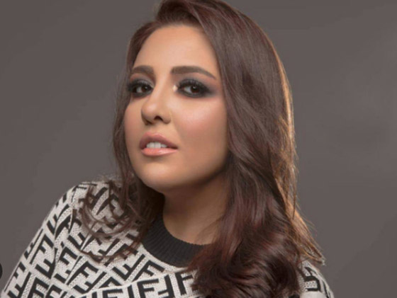 مي كساب تنفعل على اعلامي قال انت لست خفيفة دم ومدمنة شهرة! فانسحبت من البرنامج صورة رقم 4