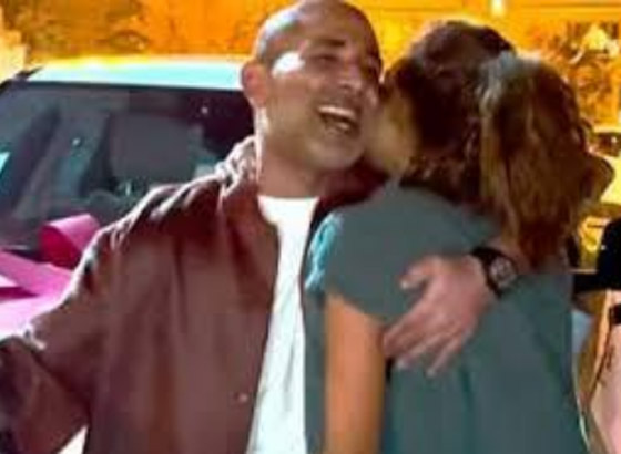 أحمد سعد يهدي زوجته علياء سيارة فاخرة على أنغام ألف مرة..   صورة رقم 1