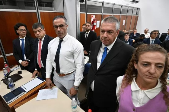 صورة لمارادونا بعد وفاته تهز المحكمة والقضاة.. صورة رقم 1