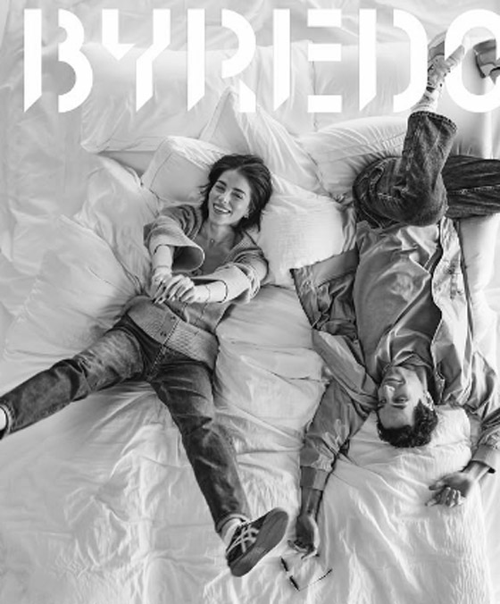 لقطات رومانسية مع وصيفة ملكة جمال لبنان سابقا وزوجها الممثل الفلسطيني في اليابان! صورة رقم 1