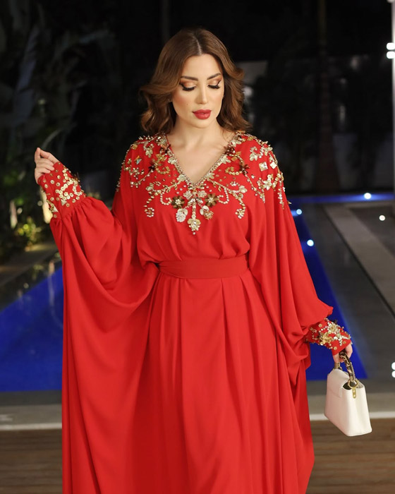 نسرين طافش في أحدث ظهور تتألق بالقفطان الأحمر بعد زواجها صورة رقم 2 نسرين طافش في أحدث ظهور تتألق بالقفطان الأحمر بعد زواجها صورة رقم 2