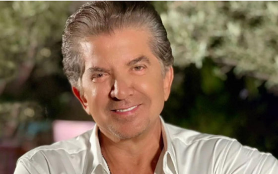 وليد توفيق يقدّم (كبرت البنوت) اغنية جورج خباز برؤية جديدة.. هل تفضّلون الأصل ام التجديد؟ صورة رقم 2