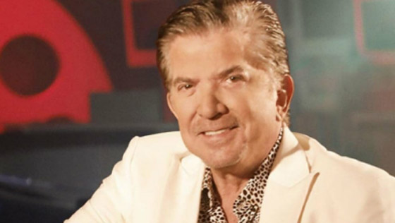 وليد توفيق يقدّم (كبرت البنوت) اغنية جورج خباز برؤية جديدة.. هل تفضّلون الأصل ام التجديد؟ صورة رقم 3