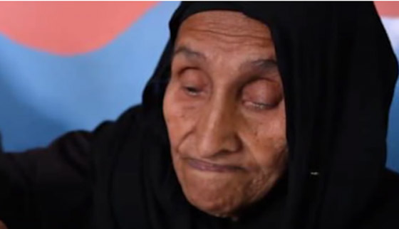 محت أميتها بعمر الـ87.. وفاة المسنة المصرية زبيدة صورة رقم 2