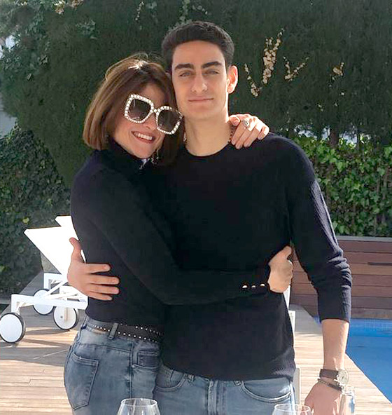 هيدي كرم: ابني شارك بعمر 6 سنوات في كليب أخاصمك اه مع نانسي عجرم! قعد يسبّل لها! صورة رقم 2