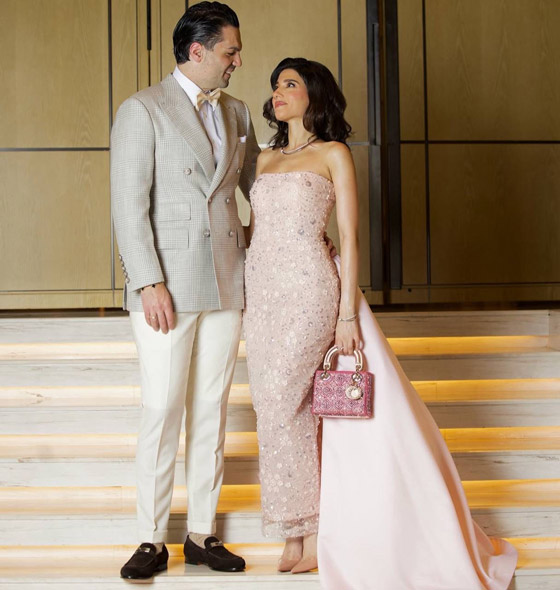 زواج أسطوري لـ نارين بيوتي: إطلالاتها المبهرة تخطف الأنظار صورة رقم 1