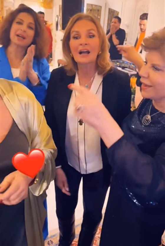 فيفي عبده تحتفل بعيد ميلادها الـ 73 بحضور يسرا ولبلبة صورة رقم 2