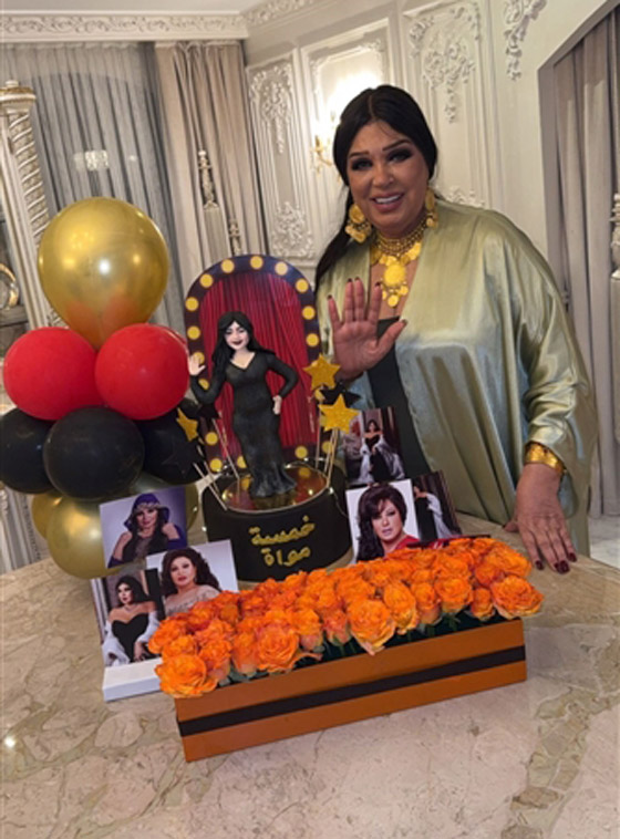 فيفي عبده تحتفل بعيد ميلادها الـ 73 بحضور يسرا ولبلبة صورة رقم 5