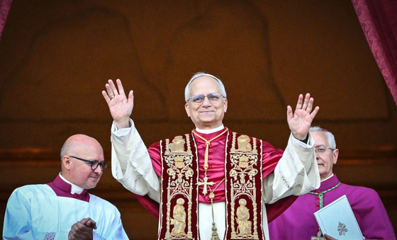 أول كلمة نطق فيها البابا الجديد.. ماذا قال؟ صورة رقم 1 أول كلمة نطق فيها البابا الجديد.. ماذا قال؟ صورة رقم 1