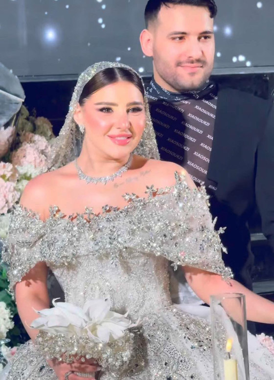 مغني المهرجانات مسلم يظهر بإطلالة غريبة في حفل زفافه ويثير الجدل! صورة رقم 3