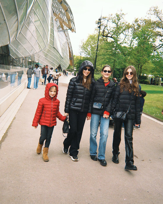 علاقة نانسي عجرم مع بناتها تخطف الاهتمام: أمومة وصداقة ومحبة متبادلة صورة رقم 1