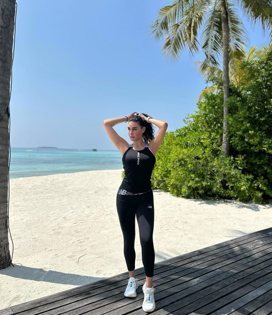 صور أجمل اللحظات مع النجمات أثناء رحلاتهن لجزر المالديف صورة رقم 2