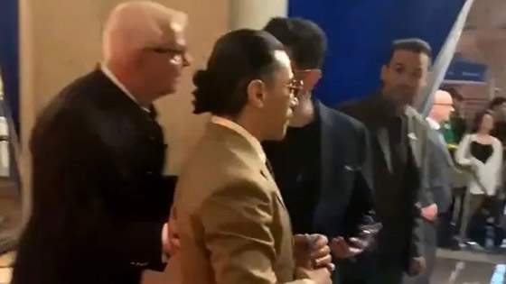 طرد الشيف التركي نصرت من حفل باريس سان جيرمان.. صورة رقم 2