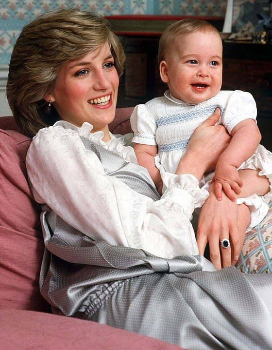 تعليق ساخر من الملكة إليزابيث عند ولادة الأمير ويليام: لم يرث أذني والده! صورة رقم 3