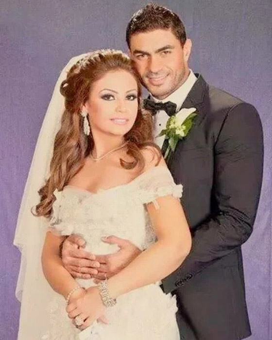 بكاء ولحظات مؤثرة: لقطات نادرة من زفاف الفنان خالد سليم وزوجته خيرية صورة رقم 5