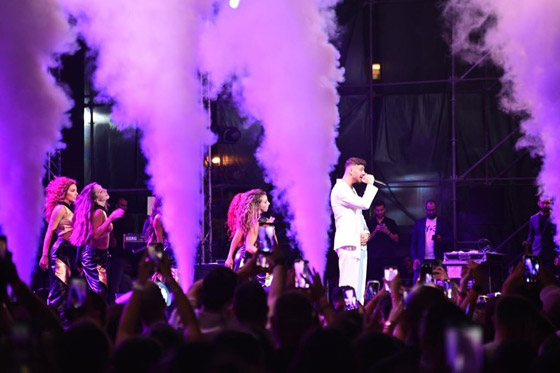 الشامي يتألق بحفل بيروت ويرحب بحضور والديه لأول مرة.. صورة رقم 1